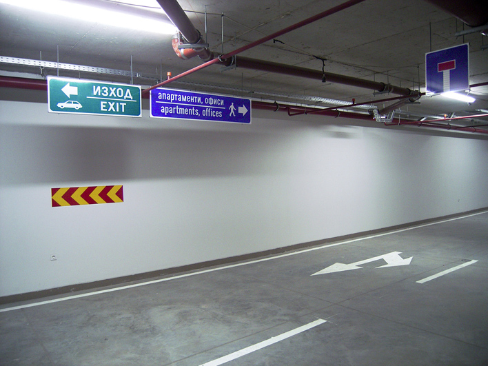 About us At SignalPro, we are dedicated to road safety. Every product we offer – from road signs to specialized equipment – is manufactured with a commitment to quality, durability, and maximum safety.We follow a clear and organized process – from consultation and design to delivery and installation guidance. Every step is carefully planned to ensure our clients receive the best solutions in compliance with Bulgarian and European standards. SignalPro Пътни знаци и сигнализация